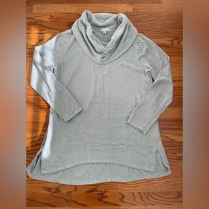 Barefoot dreams cozy chic ultra light cowl neck tunic size XL.